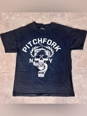 Vintage, Rare, PITCHFORK NYHC Black & White Graphic Tee - Men’s Large